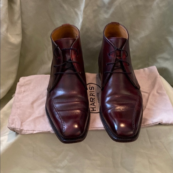 Beautiful Bordeaux Mens Harris Chukka Boots from Barneys New York. - Picture 1 of 13